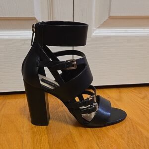 Jeanne Beker - Black faux leather Block Heel Sandals